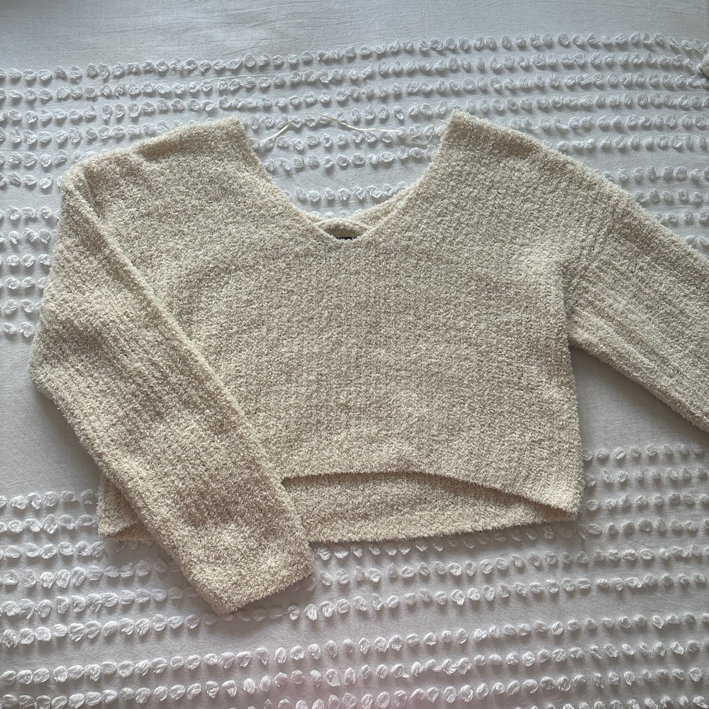 Kendal & Kylie, off the shoulder cream sweater